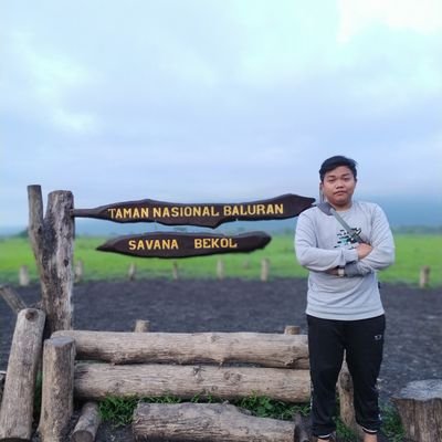 Bermimpilah setinggi langit dan rendah hatilah sedalam lautan :)