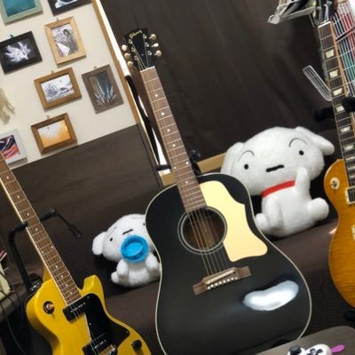 BUMP OF CHICKENを想像の20倍は大好きです。愛犬にラムという犬が居ます。よろしく。