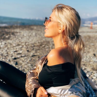 Оля (@persaolchez)