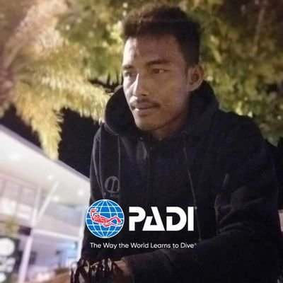 หากวันใด ฉันดำน้ำพบนางเงือก 
ฉันจะเลิกอาชีพนี้เลย