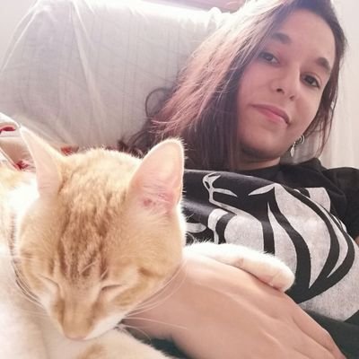¿Por qué no lleváis dispuesta contra toda villanía una hoz de rebeldía y un martillo de protesta?