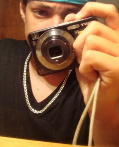 gremista ,13 anos 6/8 ,e mlk PIRANHA HAHA|duvidas? - http://t.co/bN465HHPOI