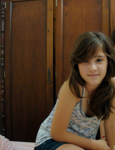 Um band-aid no coração, um sorriso nos lábios e tudo bem.