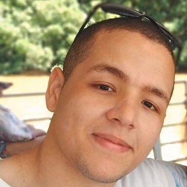 NossoLaborator1's profile picture. A verdade que ninguém diz sobre o dia a dia laboratórial