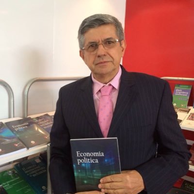 Economista. Docente. Fue Rector y Decano Economia UDEM;Gerente Admvo EPM;Srio. Hacienda Med y Minas Ant,Ger.RCN y Todelar; Dir Fenalco.Hoy ViceRector Udem.