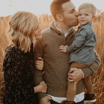 mackenzielorene's profile picture. 