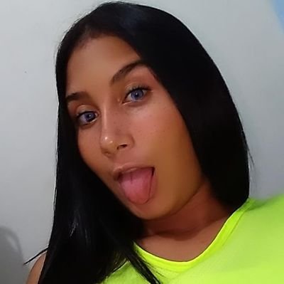@juliapinheiro03 @Lara120407 👭❤️ @flamengo