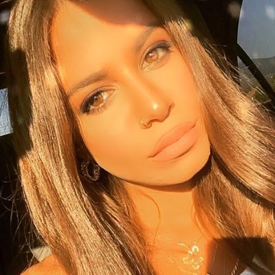 gelgecdilara's profile picture. kaprisin İzmir şubesi.