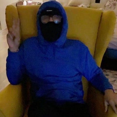و ما العجز الا ان تشاور عاجزا و ما الحزم الا ان تهم فتفعلا
