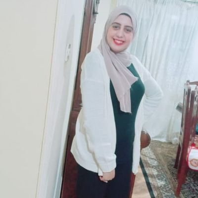 حاول أن تحب أحزانك .. لعلها ترحل كما رحل كل شيء احببته .💔💔
