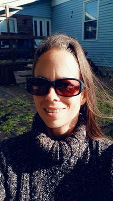 ihomesteaddream's profile picture. Just a family who really wants to take their lives off-grid, and teach people how they too can do the same.