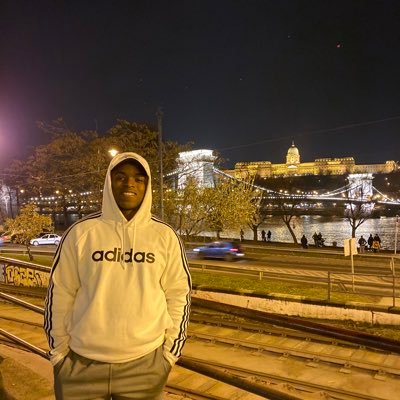 _Tknow's profile picture. 