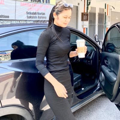 KakakSher's profile picture. Sharing is Caring 🙄