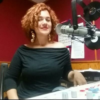 Periodista independiente  en el Norte de México, conductora y locutora profesional en Organización Radiofónica Tamaulipeca