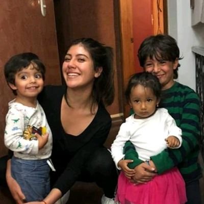 Pediatra Apasionado, Coronel FAE (sp), cristiano e hincha de LDU, abuelo feliz Julia, Nahue. Lucas y Manuela