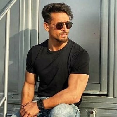 The OFFICIAL Biggest FC of Jai Jackie Shroff - Tiger Shroff @iTigerShroff - follow us for his updates and exclusive pics! - He follows us :D