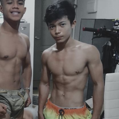 Real account
streetworkout
bodybuilder
For more flexing video pls message me😂😁