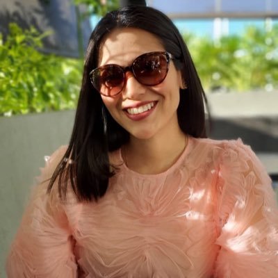 fernanda_1796's profile picture. The world is like a book, and those who do not travel read only one page.