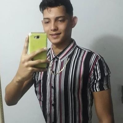 BryanLamparero's profile picture. 🐷SOY BRYAN😊 


SOY ESTUDIANTE DE RADIOLOGIA👨‍⚕️


TAMBIEN ME GUSTA LA FOTOGRAFIA❤📸