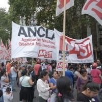 Cuenta oficial de las agrupaciones y dirigentes  sindicales de gremios estatales y privados integrantes de la corriente nacional ANCLA/MST sindical@mst.org.ar