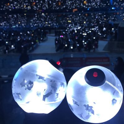 SMARMY02317675's profile picture. Zwei austrian ARMY girls💜 16 und 18 We‘re pretty crazy.😜