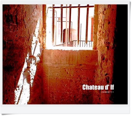 houdapeng's profile picture. 爱自由的孩子，希望看到更多的真相。音乐控、电影控、爱婶控、半宅不宅。