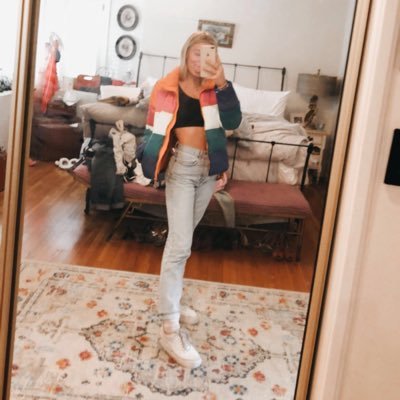 DaisyStoneman's profile picture. 