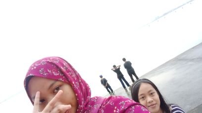 ainarif5's profile picture. 17 - 

hope ain can get good result in spm  , Aminn  .