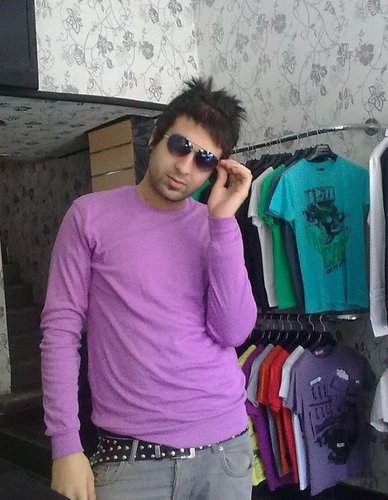 emoelitaly's profile picture. 