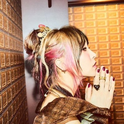 アルバム楽しみ こまちゃん Lisaッ子 声大丈夫ー Lisa ハスキーも可愛いけども ライブ明けの撮影だったのかな お着物lisa可愛い Lisa リサラボ 可愛い お正月動画 お着物