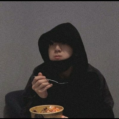 JIHzvY0i85gUxDh's profile picture. 방탄소년단