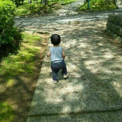 感謝の気持ちを持って日々生きていけますように… 長男→大学院2年、オンライン英会話スクールのバイトと准教のバイト/大学4年次男→大学とバイト頑張ってる、昨年度フル単、目指せ卒業、一人暮らししてる、弟大好き/長女高3→毎日課題に追われてる、めちゃ器用、料理、裁縫/中3三男→優しい、愛されキャラ/私→第二の人生考え中
