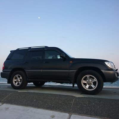 simimana's profile picture. サービス業。妻と娘､ランクルと酒､ラーメンを愛しています。愛用品→ROLEX OYSTER PERPETUAL Date Ref.1500・Samurai Craft N-1・Polo EAU DE TOILETTE・Dior Fahrenheit・SONY Xperia・LAND CRUISE HDJ101