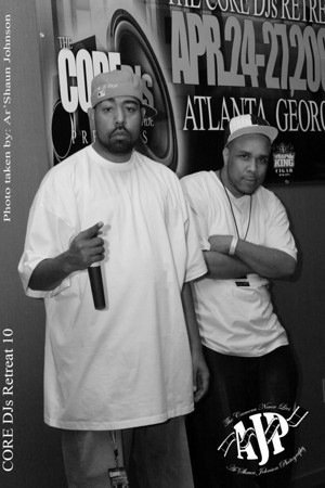 WrightBros910's profile picture. The Wright Brothers consist of Award Winning DJ's @DJIKEGDA AND @IZZYNICE Smashing Clubs, Radio and Mixtapes Representing The Core DJ's!!!!