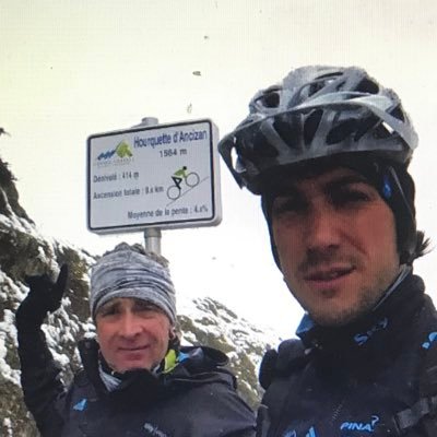 Coaching by Sean Yates 21 TDF’s #itsallaboutthebike https://t.co/3poeVKUu6Q