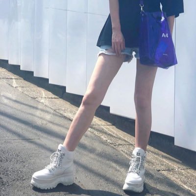 るな 40 4kg 159cm久しぶりに測ったらキープできてた嬉しい 久しぶりに脚の写真撮った ふくらはぎ太い 裏 から見ると良くわかる くびれはいい感じ かな 骨盤広い骨格ウェーブを活かして綺麗なくびれ作るのが目標 お風呂場で撮ったので変な るな 40 4kg 159cm久しぶりに測ったらキープできてた嬉しい 久しぶりに脚の写真撮った ふくらはぎ太い 裏 から見ると良くわかる くびれはいい感じ かな 骨盤広い骨格ウェーブを活かして綺麗なくびれ作るのが目標 お風呂場で撮ったので変な