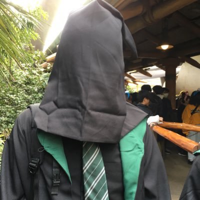 REZI1214's profile picture. 適当な事を脊髄反射で呟くだけ垢