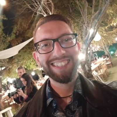 _Lezier's profile picture. Trabajo para que mis actos hablen por mi. Si me equivoco, aprenderé de ello, así me enfoco a ser mejor que ayer.