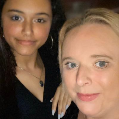 hypergriffa's profile picture. live,love,learn ❤️❤️❤️