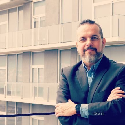 Asesor en Inversión Inmobiliaria - Real Estate - Arquitecto - #GoPackGo #SeamosLuz 👣🙏🇲🇽🐯🧀 https://t.co/IIWeweub8S