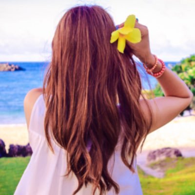 セクハラを受け続ける😰→精神が病む😱→新卒3年勤務の会社を辞め脱OL🌸→ネットビジネスに出会い人生のやる気が湧いてくる❤️→2か月でOL時代の月収突