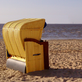 Wir sind Vermieter von Ferienwohnungen, Urlaubsunterkünften in Cuxhaven Duhnen an der Nordsee. Finden Sie hier Angebote /Last-Minute Angebote für Ihren Urlaub.