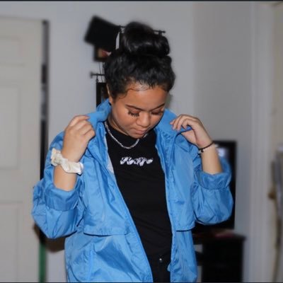 22queeneternity's profile picture. 