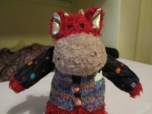 Travelling painting gardening photo-taking cute 8 inch plush red dragon. Not fond of St. George.
Preferred pronouns: they/them/their.