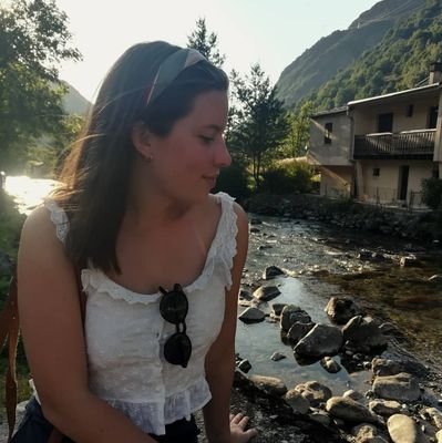 • T'as rien d'un exemple, et avant toi
combien se sont brûlées les ailes? •