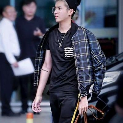 Khant50154348's profile picture. 