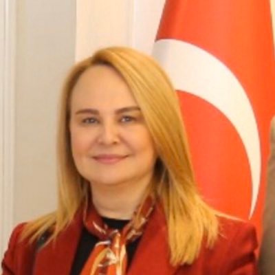 Ekonomist / 2019 - 2023 Gaziantep Büyükşehir ve Şahinbey Meclis Üyesi / MÜSİAD Kadın G.Antep Başkanı/Şanlıder Kadın kolları Başkanı .