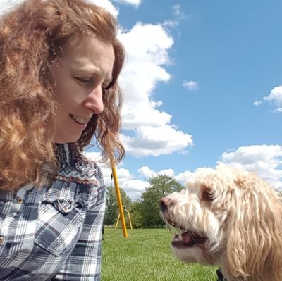 Canine behaviourist (MSc Clinical Animal Behaviour @ Lincoln),
Philosophy (mind, ethics). Dogs, dogs dogs 🐾🐾