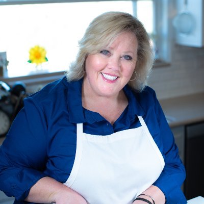 I love to cook, bake and create delectable everyday recipes anyone can make. I am an Oma to 4 grandsons.