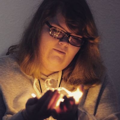 L_uwu_isa's profile picture. 